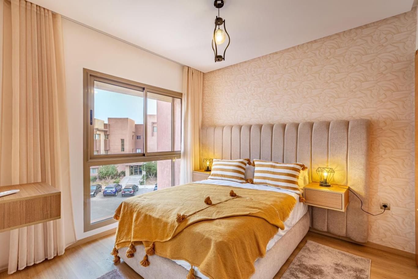 Apartment New! App Spacieux Avec Piscine Et Parking A Saphir *