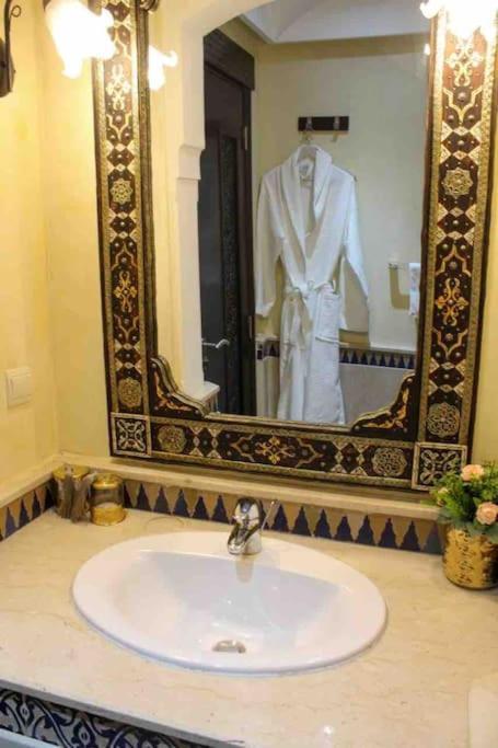 Apartment Avec Piscine, Hivernage A Marrakech