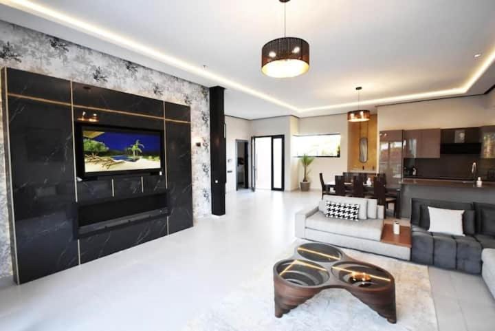 Palmeria Luxery
