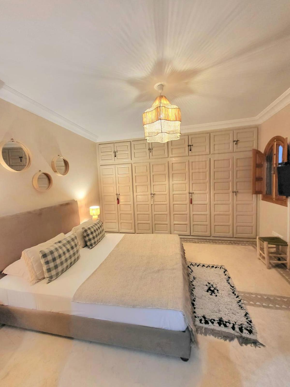 Holiday home Melilo Avec Piscine Chauffee *