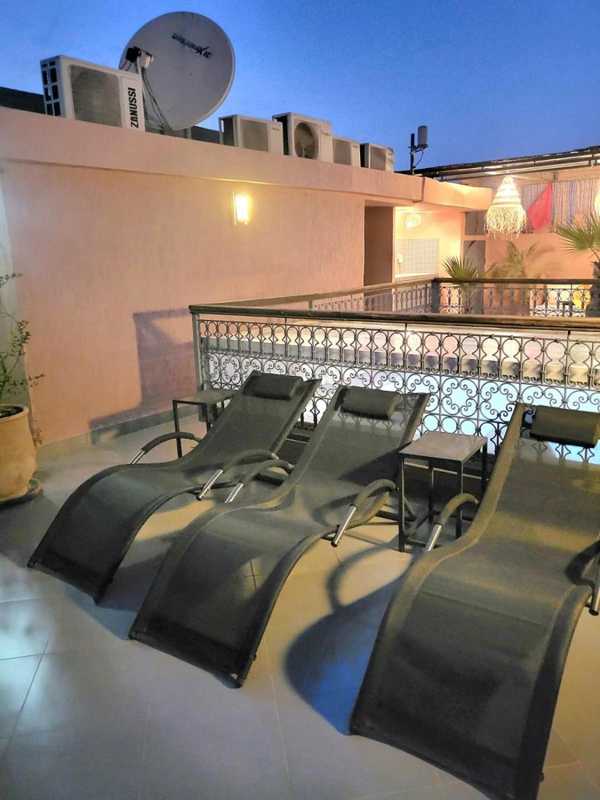 Melilo Avec Piscine Chauffee