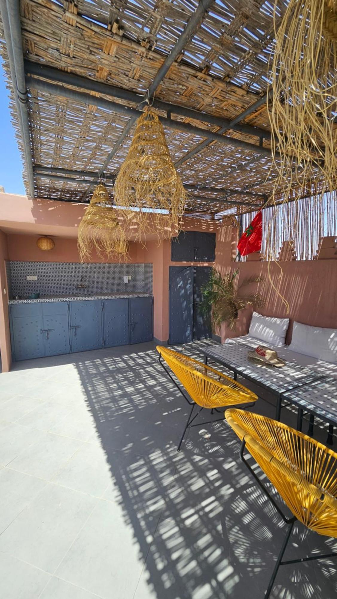 Melilo Avec Piscine Chauffee Casa de férias *