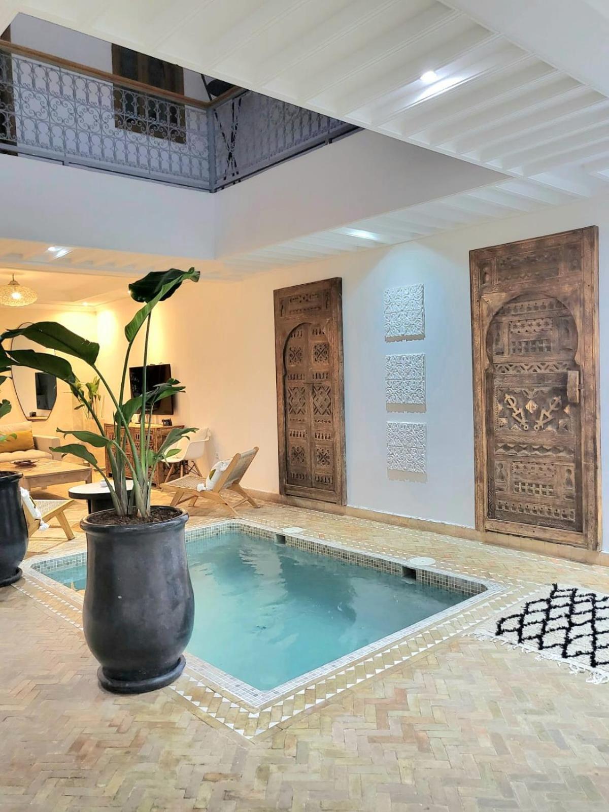 Melilo Avec Piscine Chauffee