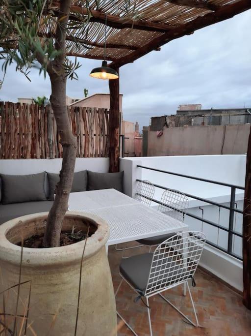 Riad Riad Dar Zouina Avec Piscine Chauffee Marrakesh