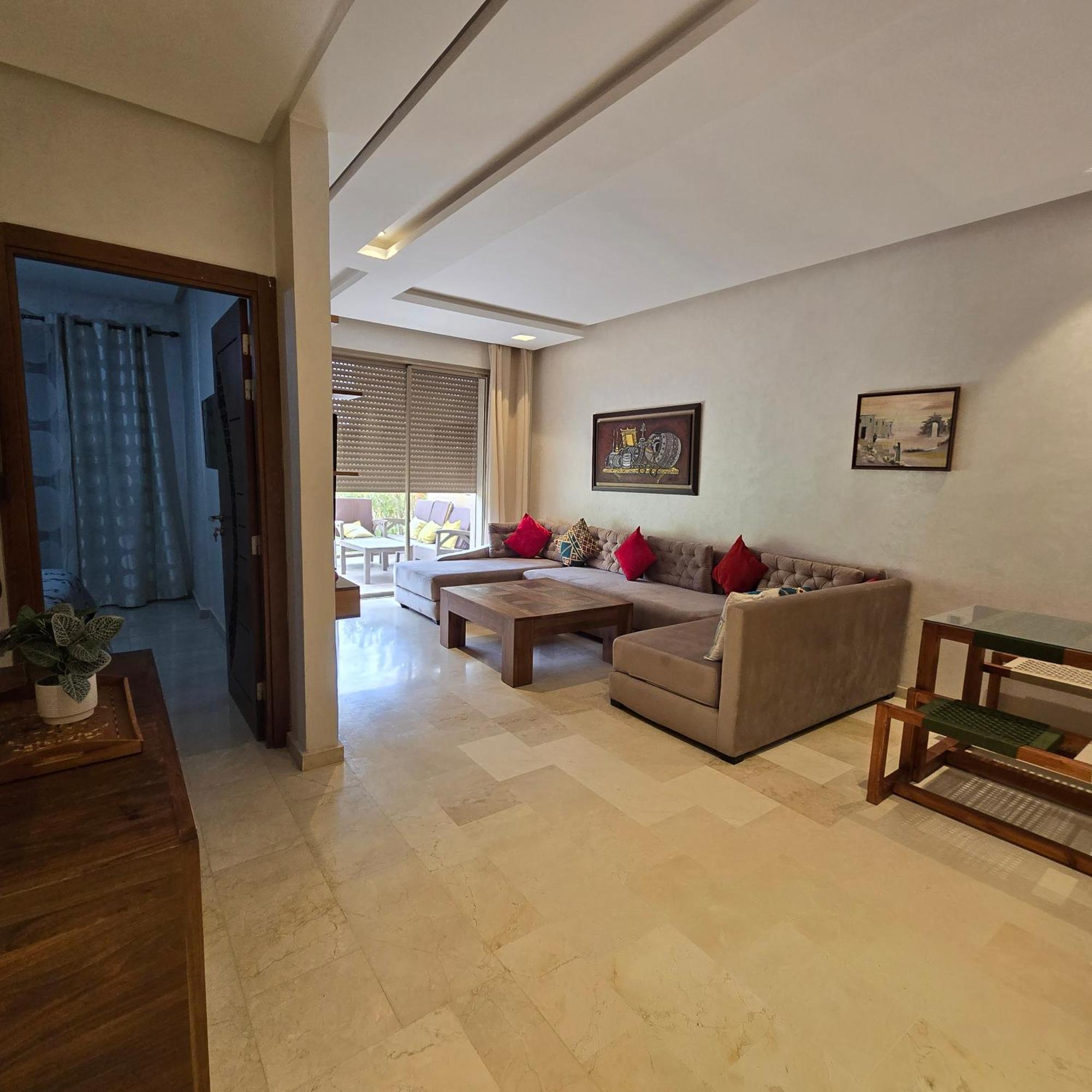 Prestigia With Pool