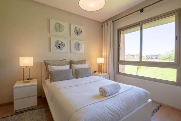Prestigia With Pool Apartment *