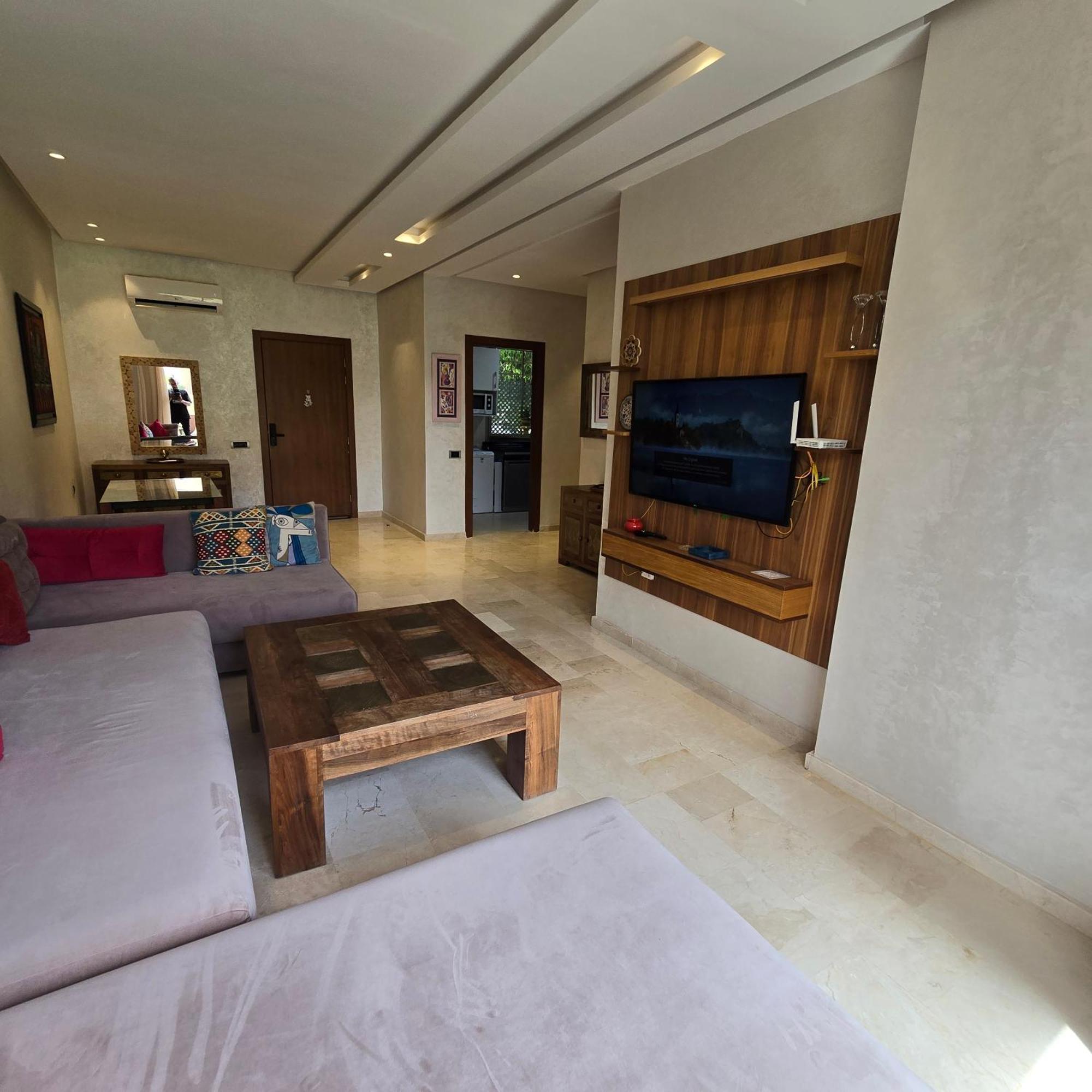 Prestigia With Pool *