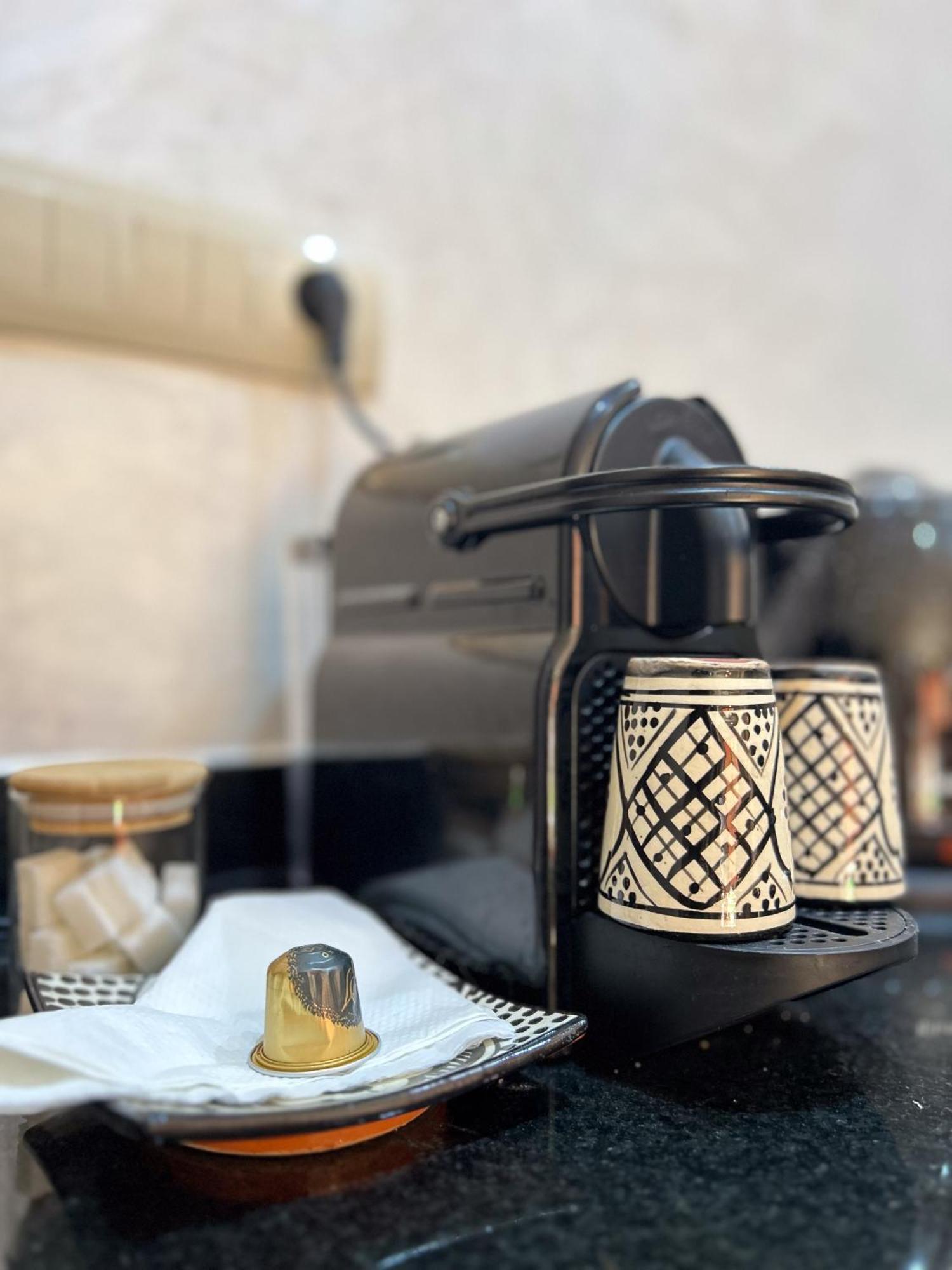 Le Cocon Dore Avec Terrasse Ensoleillee Au Centre De Marrakech Marraquexe