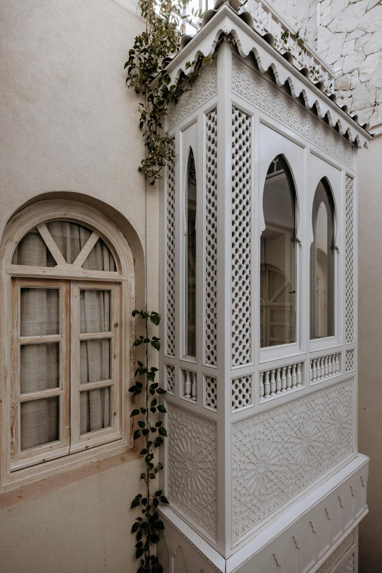 K-white * Marrakesh