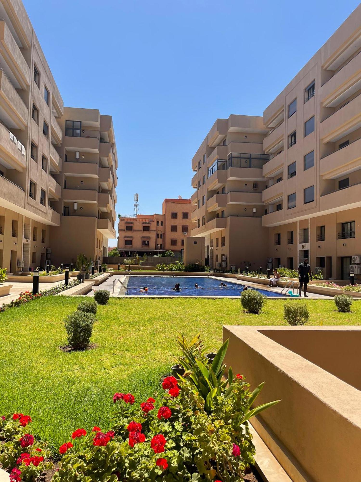 Palmeraie Gates Standing Marrakech Apartment