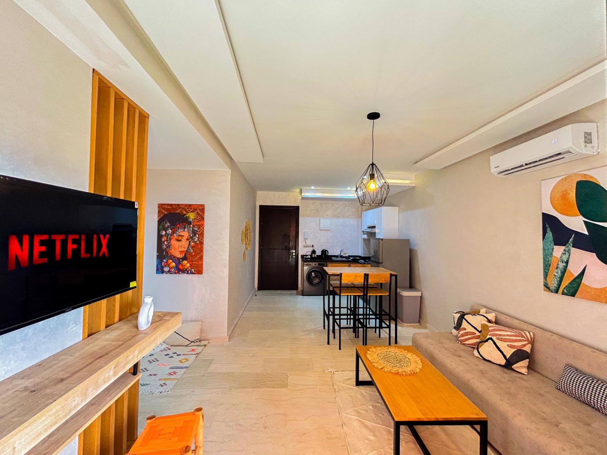 Appartement Le Cocon Dore Avec Terrasse Ensoleillee Au Centre De Marrakech Marrakesh