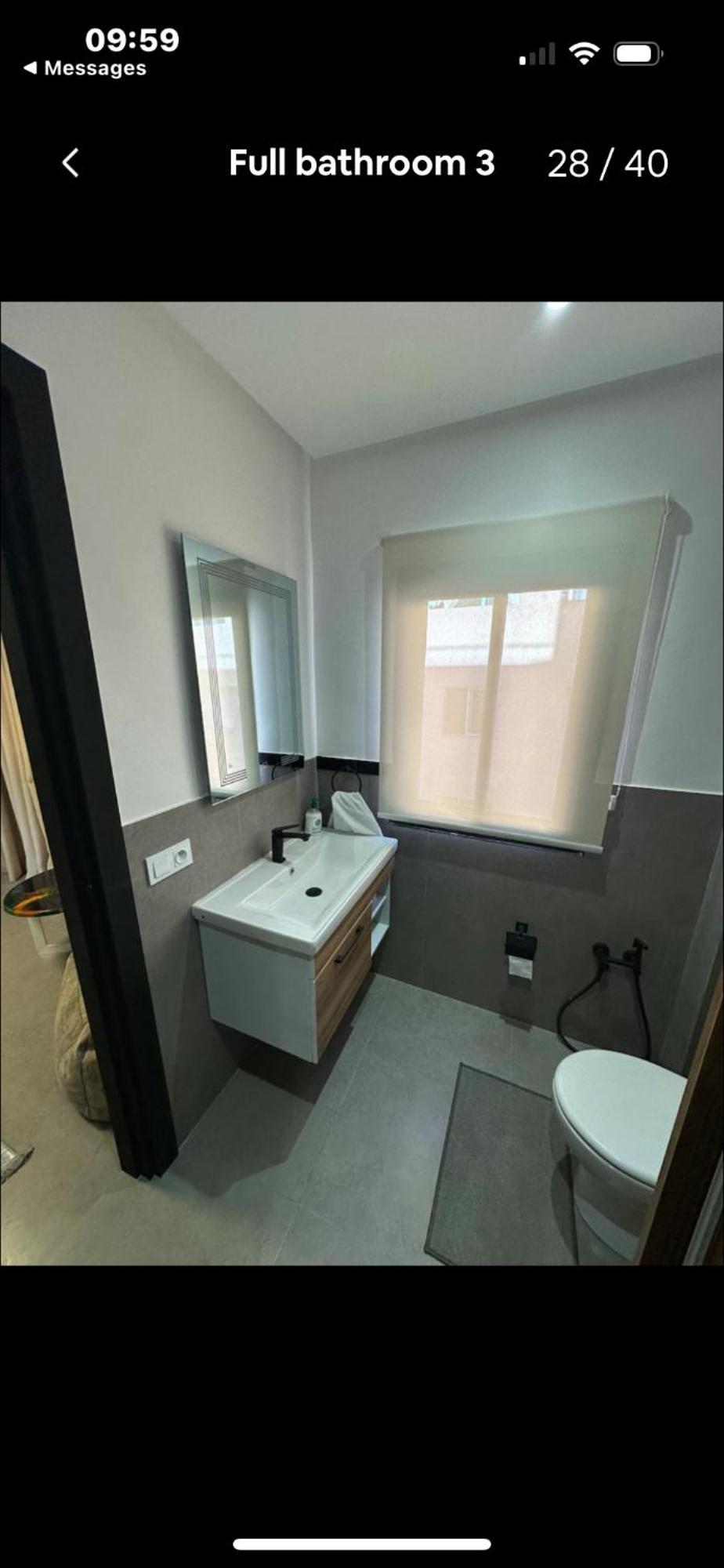 Modern, Cozy Apt-prime Location Apartment *