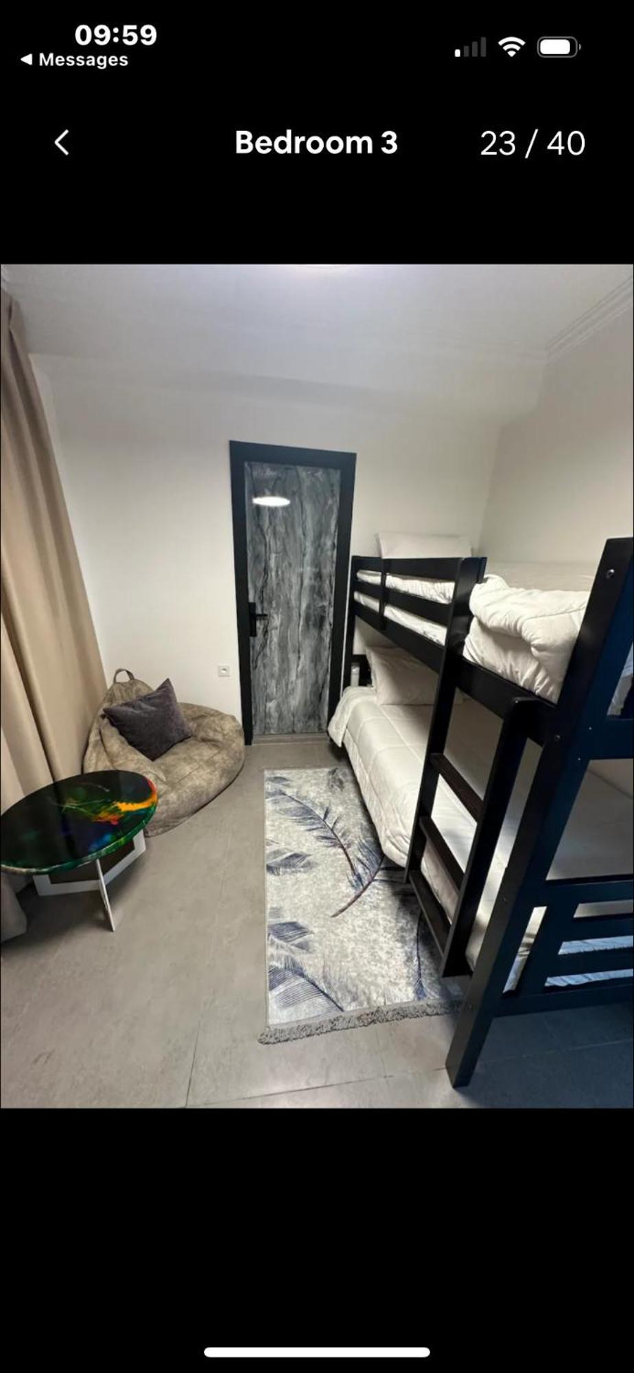 Modern, Cozy Apt-prime Location