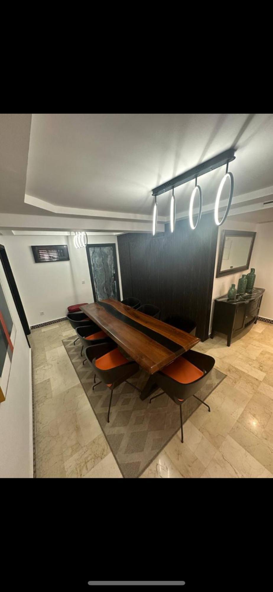 Modern, Cozy Apt-prime Location Apartment