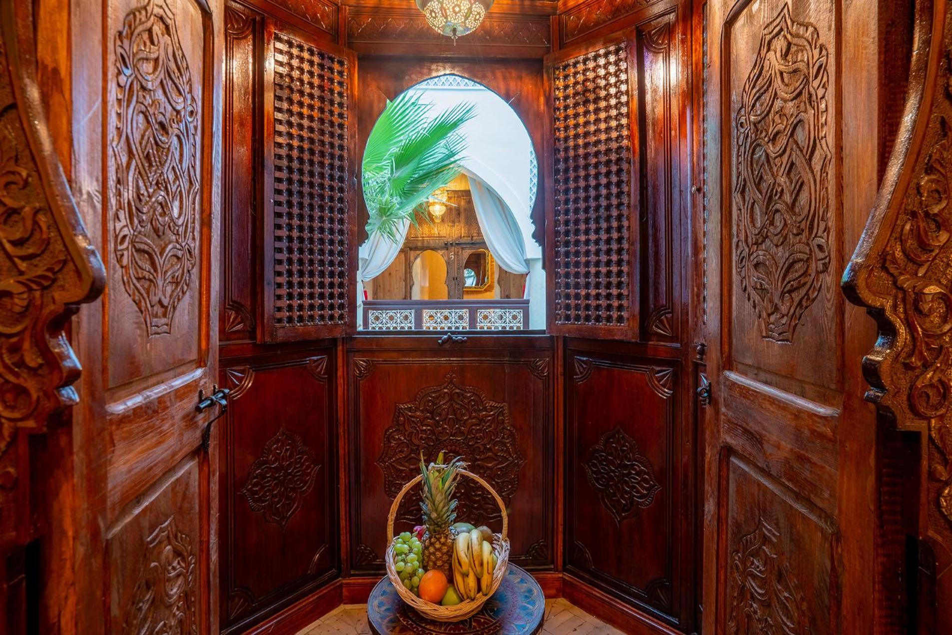 Riad Yalla Habibi