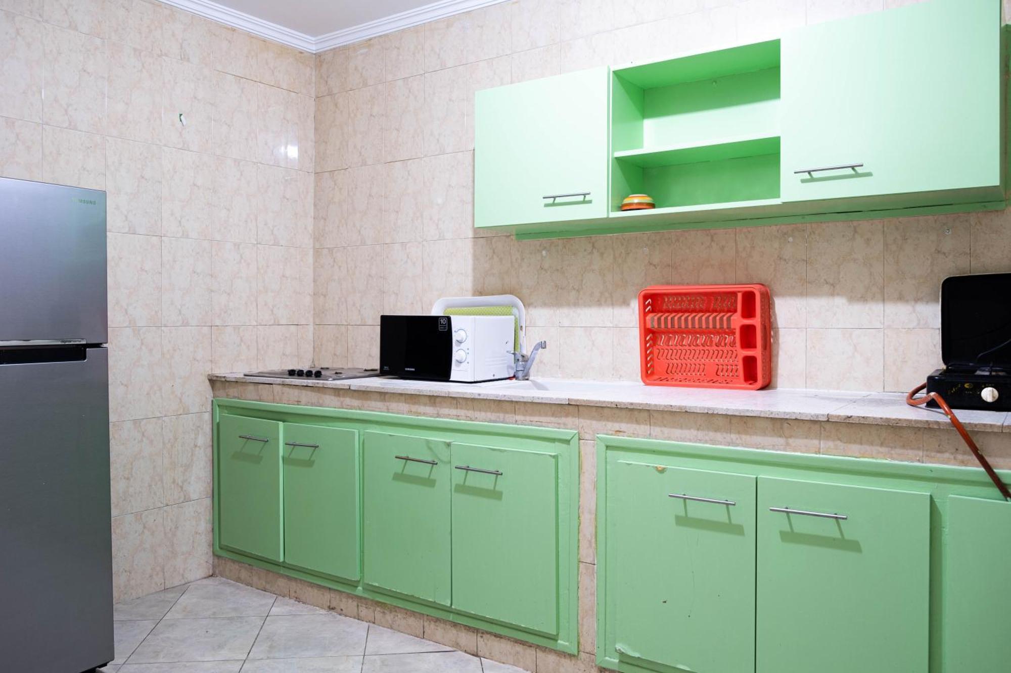 Apart Larbi Hostel *