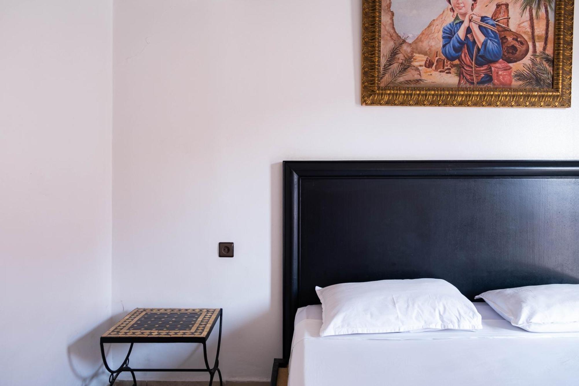 Hostel Apart Larbi *