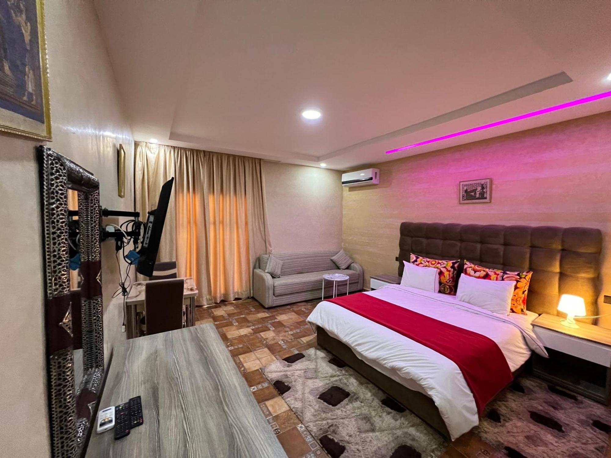 De Luxe A Marrakech Villa