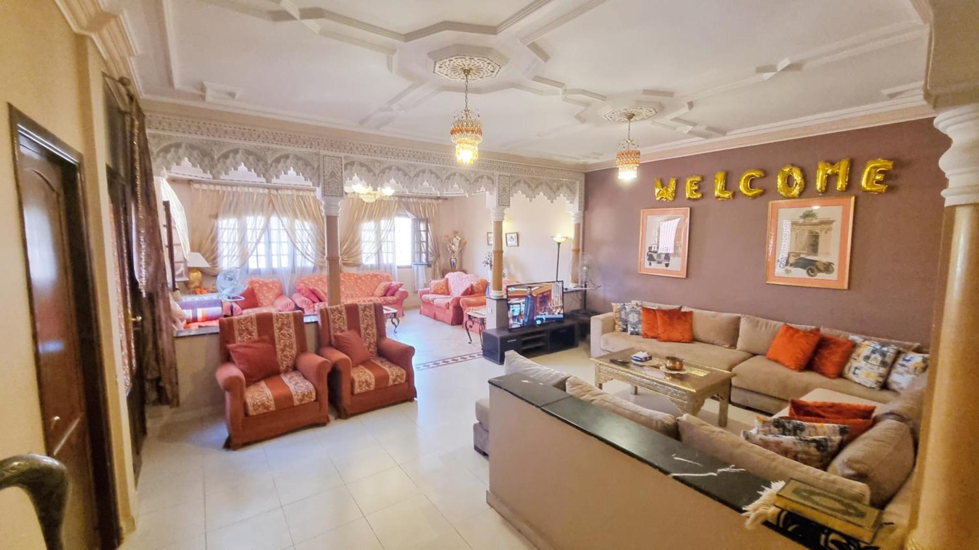 Oranger Family House Center, Private Large House, Terasse Garden View, Free Parking *
