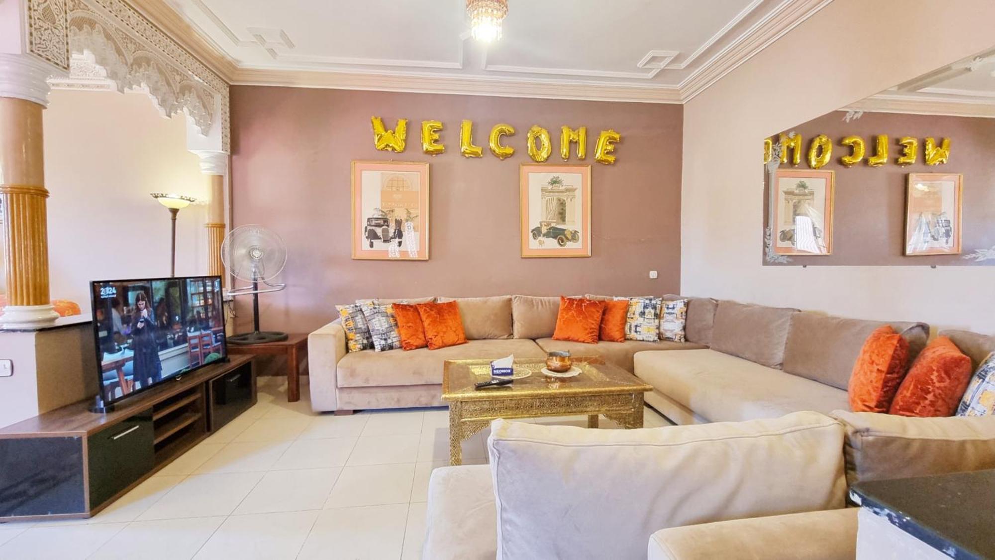 Apartamento Oranger Family House Center, Private Large House, Terasse Garden View, Free Parking *