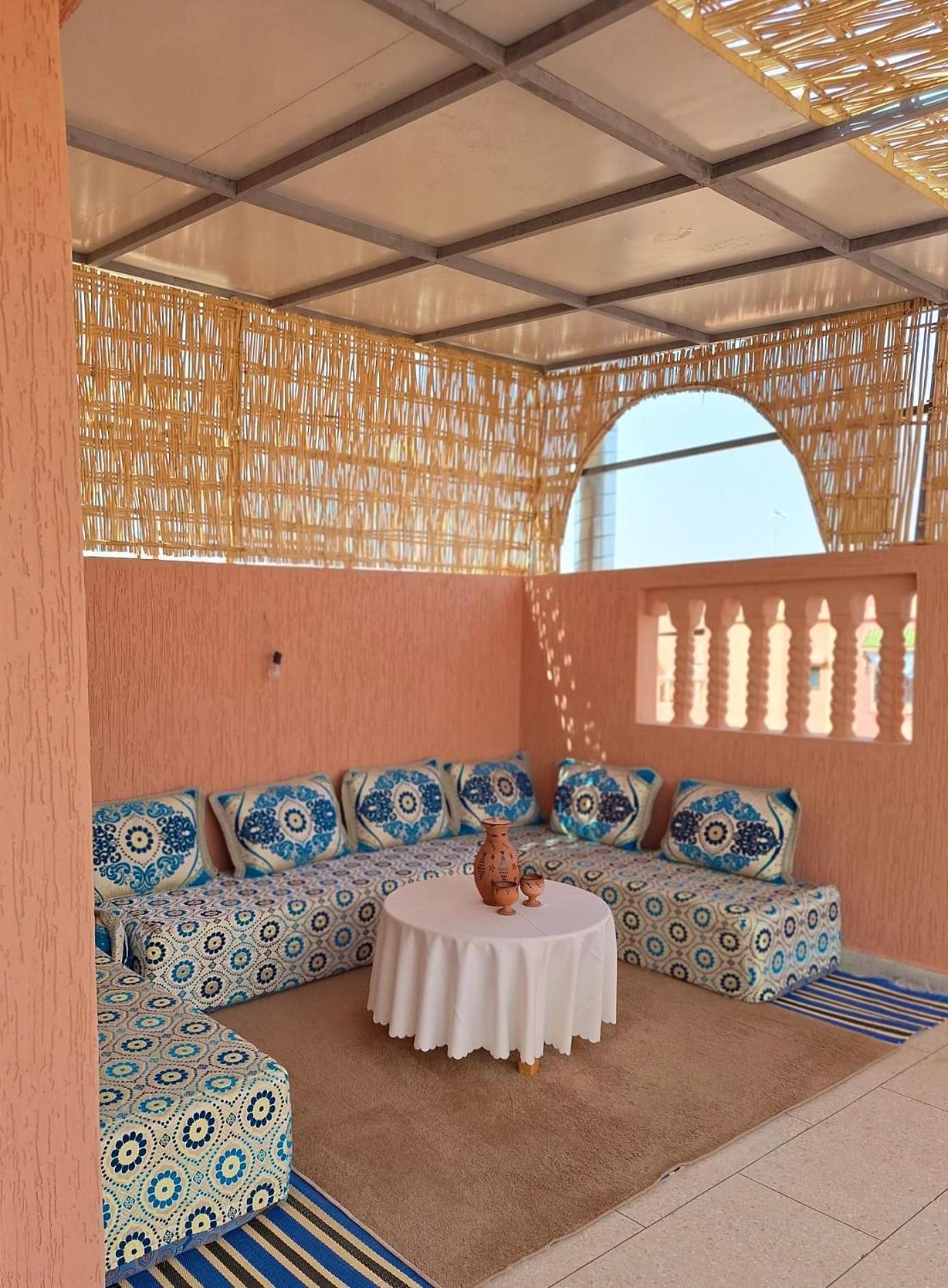 Near Airport - Pool- Terrace- Airco-parking-wifi Appartement