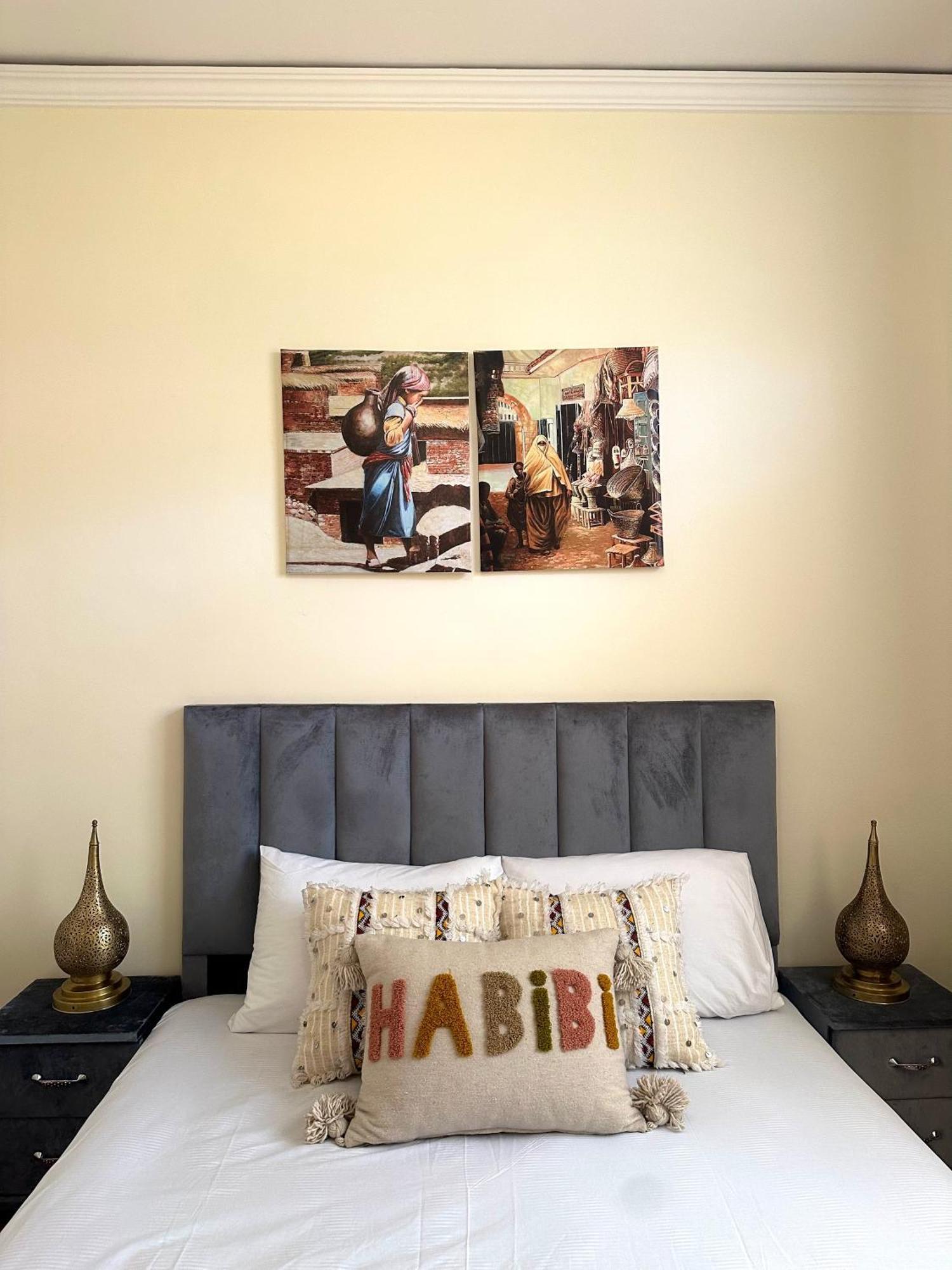 Near Airport - Pool- Terrace- Airco-parking-wifi * Marrakesh