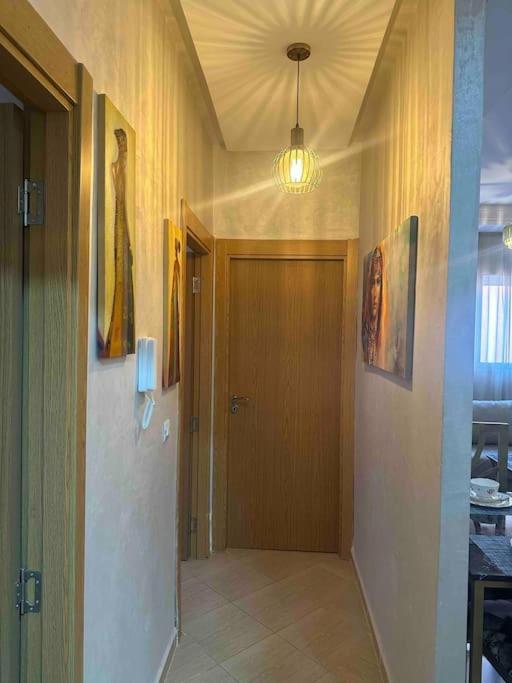 Apartment Quiet Two Bedroom 5 Min From The Airport