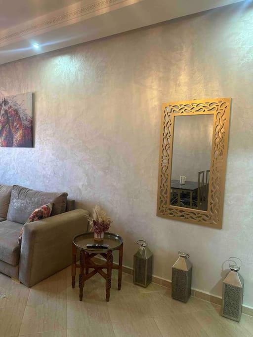 Quiet Two Bedroom 5 Min From The Airport Apartment Marrakesh