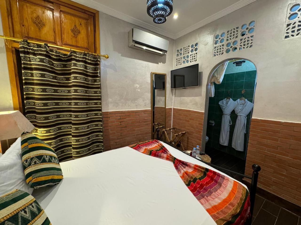 Bed & Breakfast Rodaina *