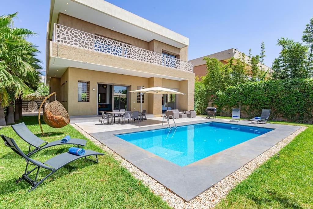 Narjisse , Elegance Et Calme, Piscine Privee Pousada