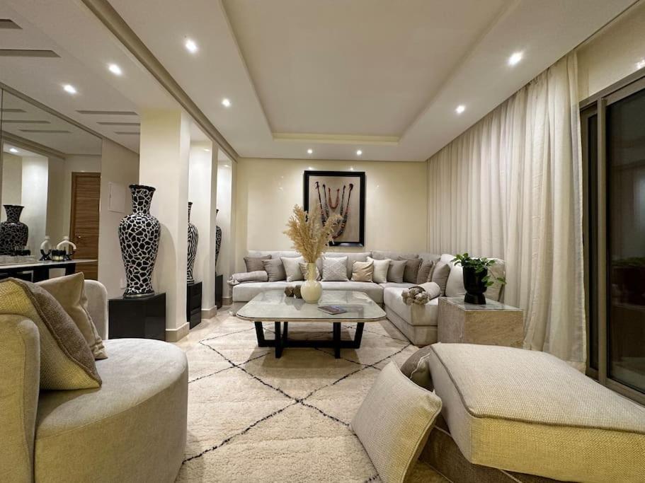 Nacarat 2br Piscine 170 M2 Centre Apartment Marrakesh