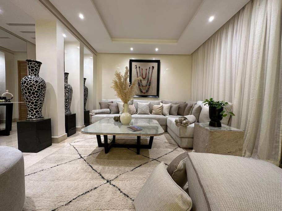 Nacarat 2br Piscine 170 M2 Centre Apartment