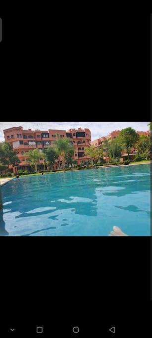 A11 6 Piscines Premium Village *