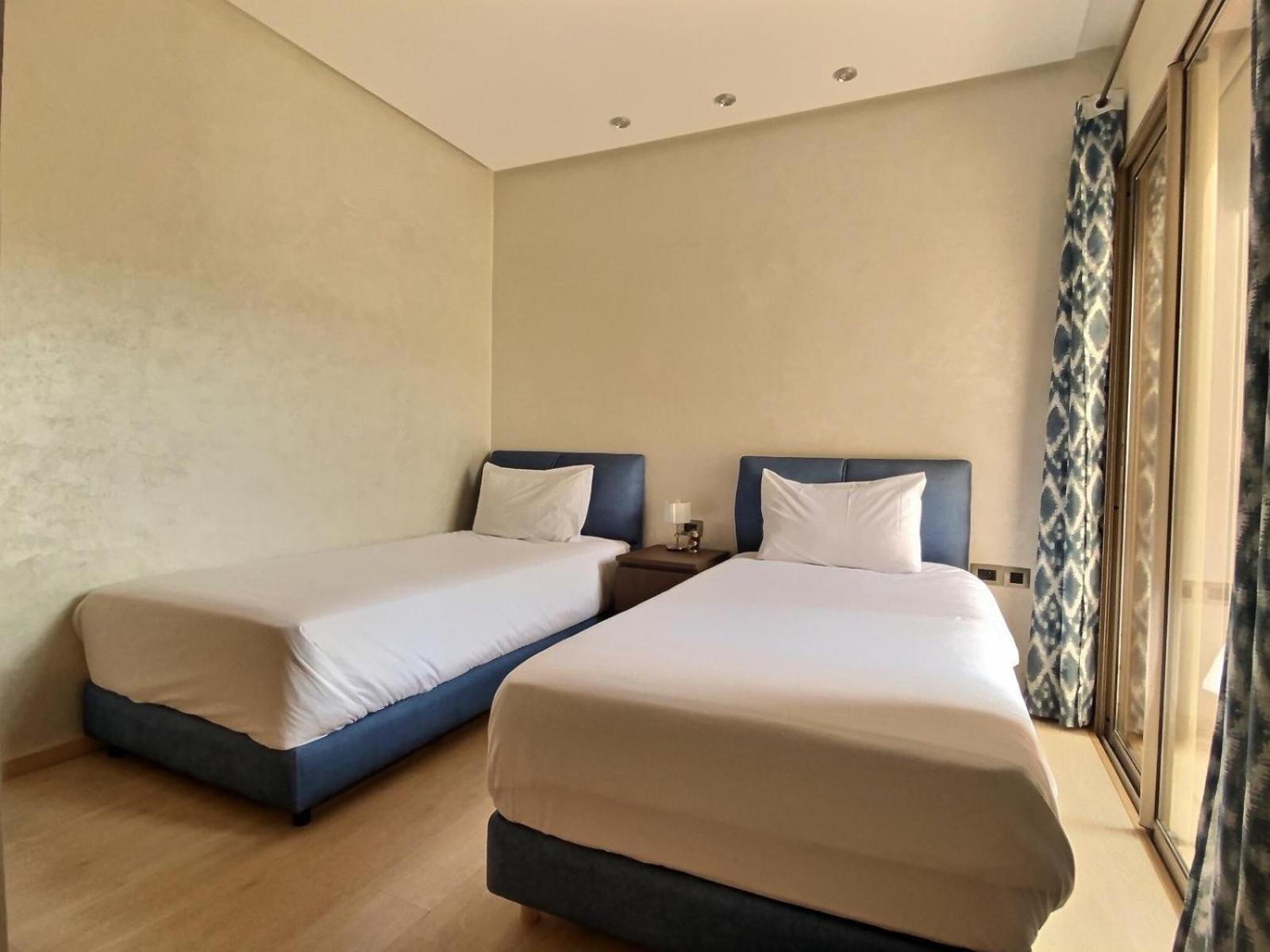 Jade Prestigia Golf Apartment *