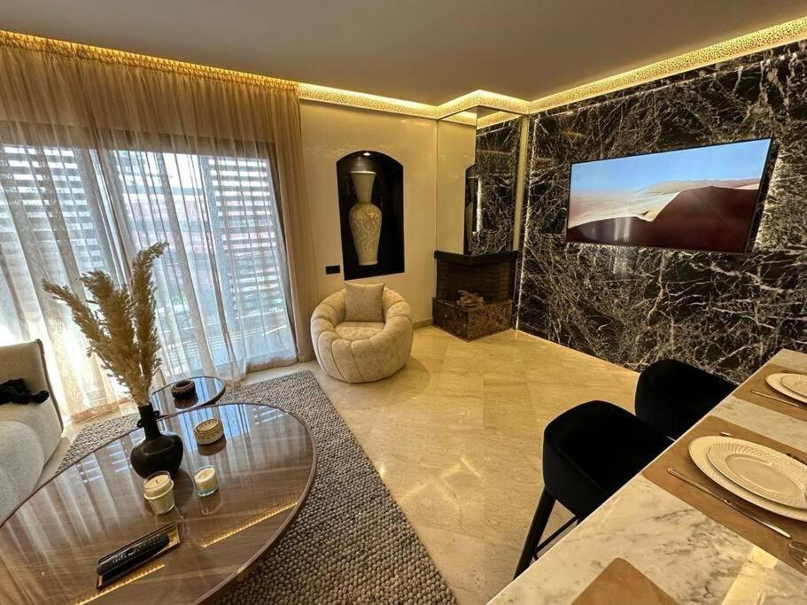 Centre Zara 2br Apartment *