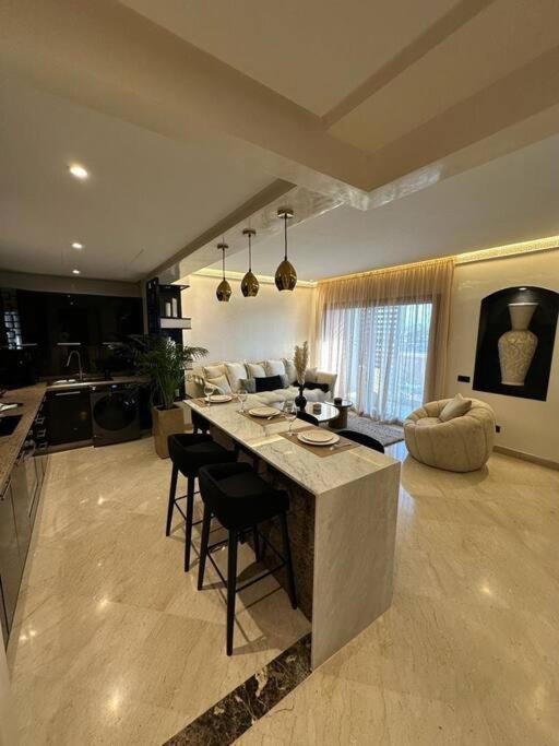 Centre Zara 2br *