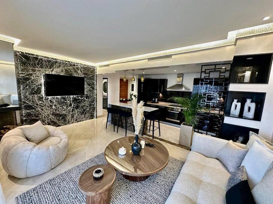Centre Zara 2br Apartment *