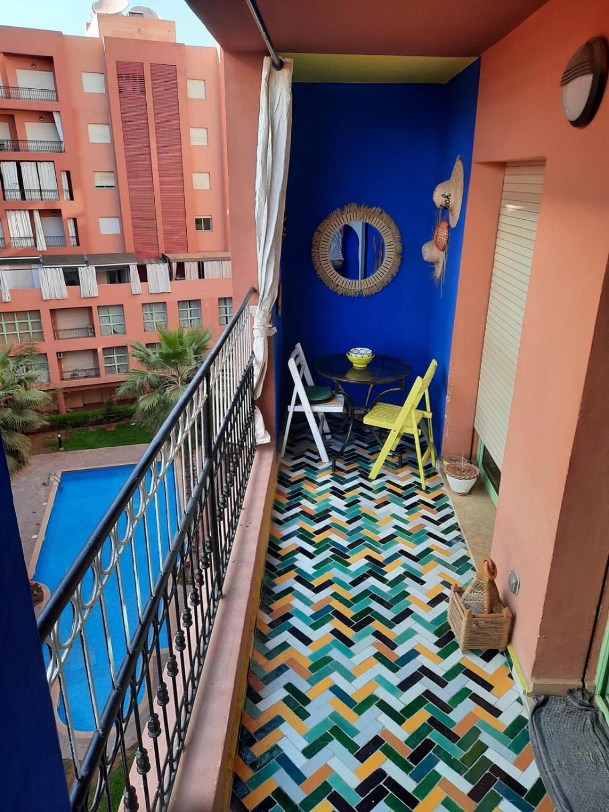 Apartment In Der Beruehmten Ysl Street Seulement A 1 Personne Ou Couple Marie Ou Touristes Etrangers Marrakesh