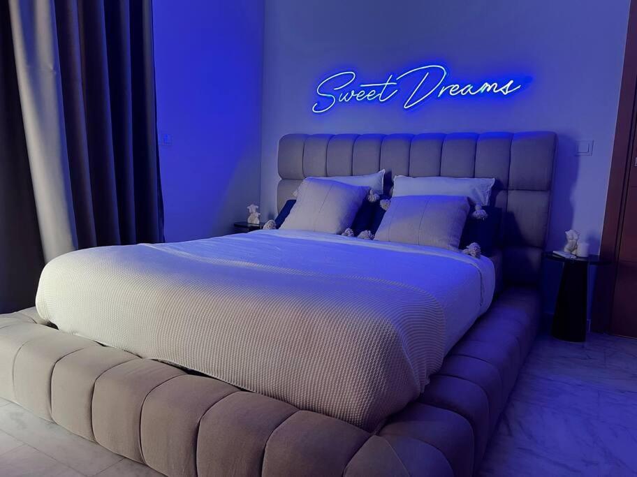 Apartment Fun-filled Luxury Center