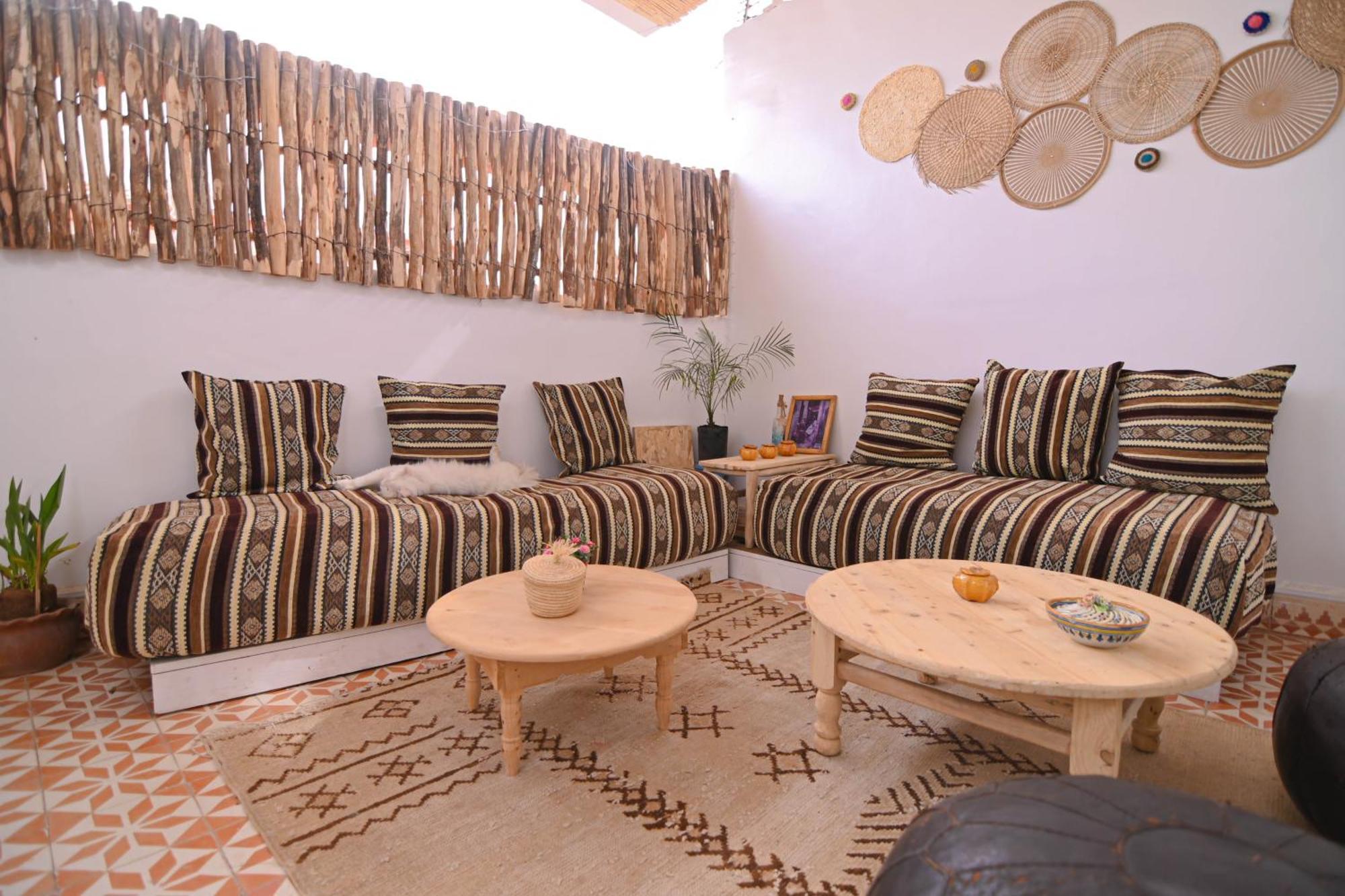 Oasis Medina Hostel *