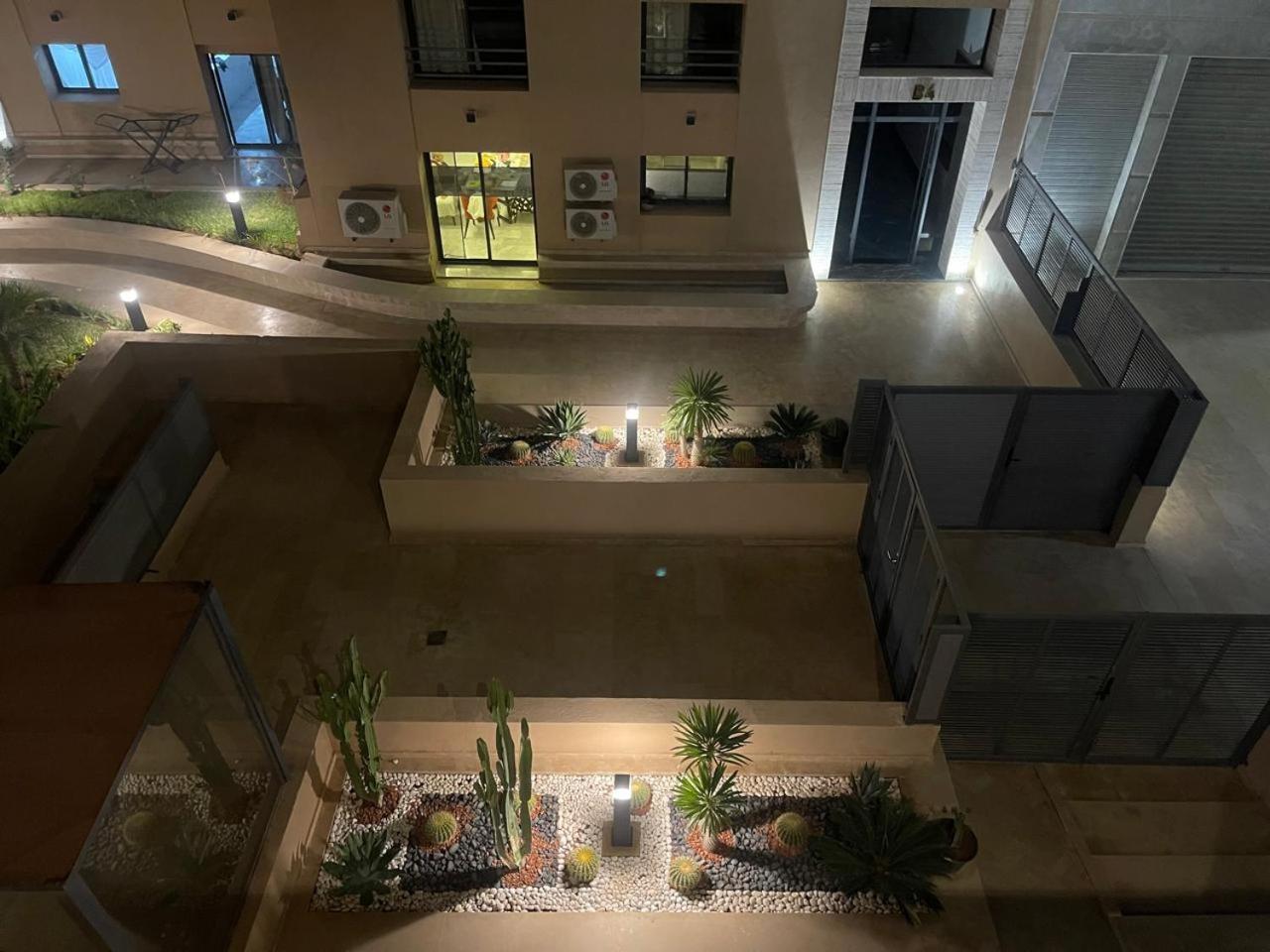 Apartment De Luxe 2 Piscine