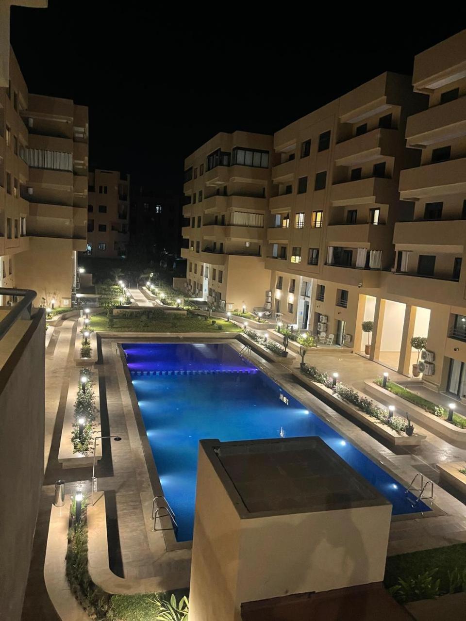 De Luxe 2 Piscine *