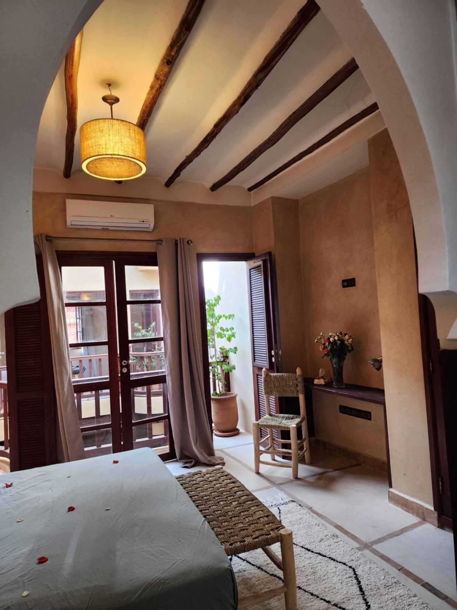 Mumtaz Marrakech *
