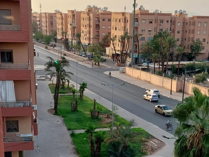 Apartment In Marrakech - Wifi - Iptv Movies - Equipped - Free Parking Apartment *