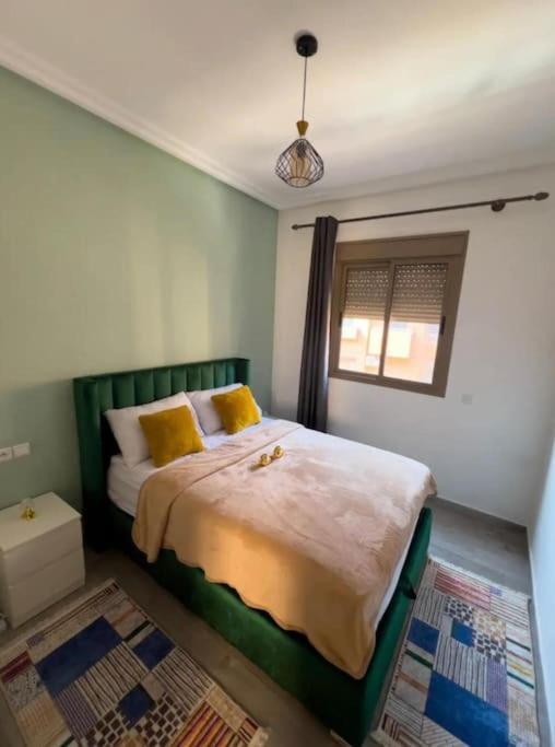 Proche Gueliz T3 Piscine Parking Wifi Apartment