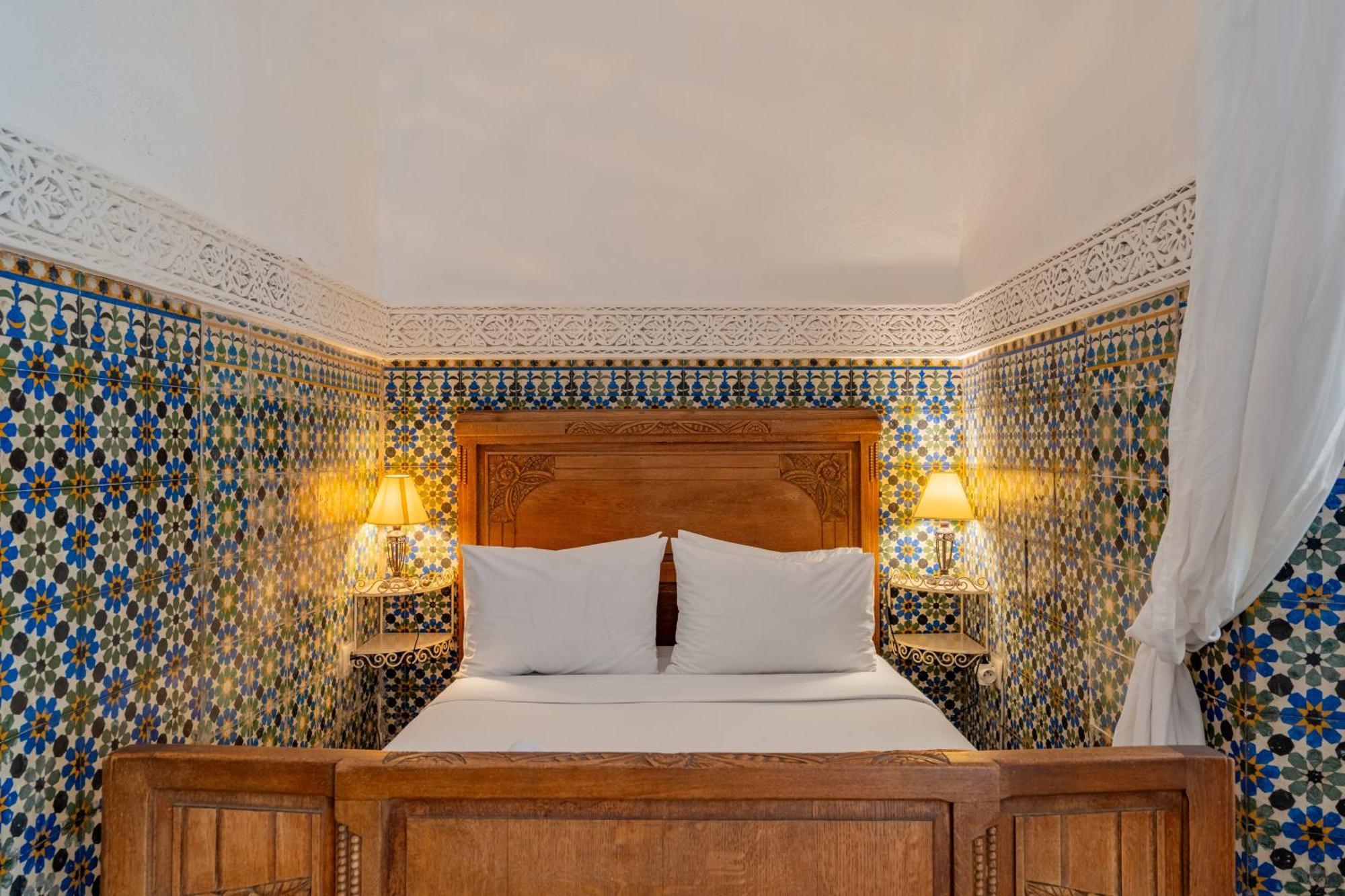 Yamina52 Riad