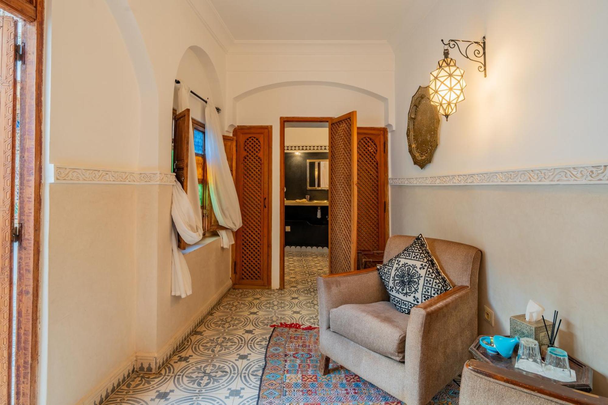 Riad Yamina52