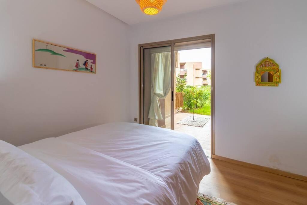 Charming With A Garden Apartment