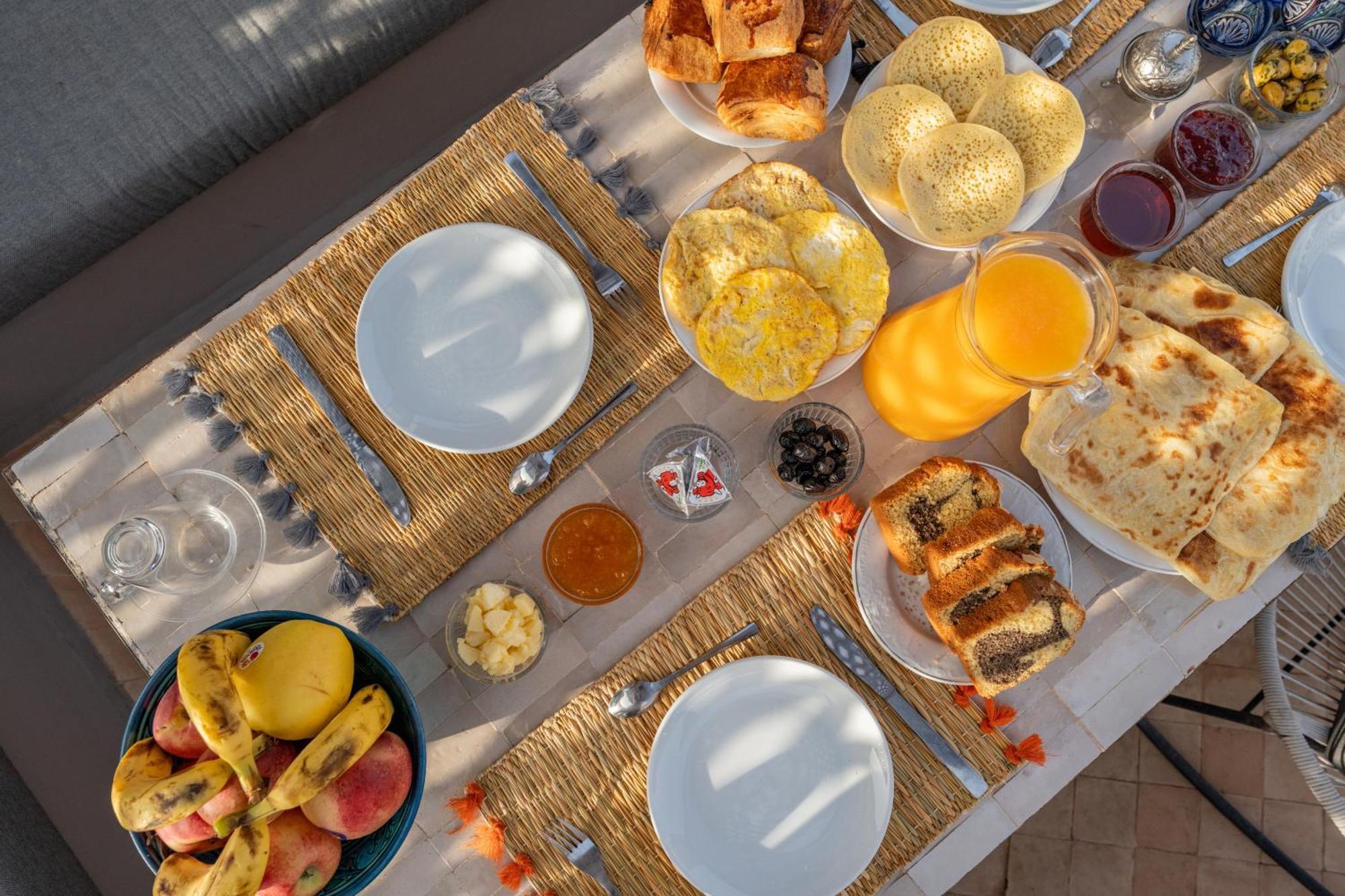 Swan-exclusif - Piscine Chauffee - Petit Dejeuner Holiday home *