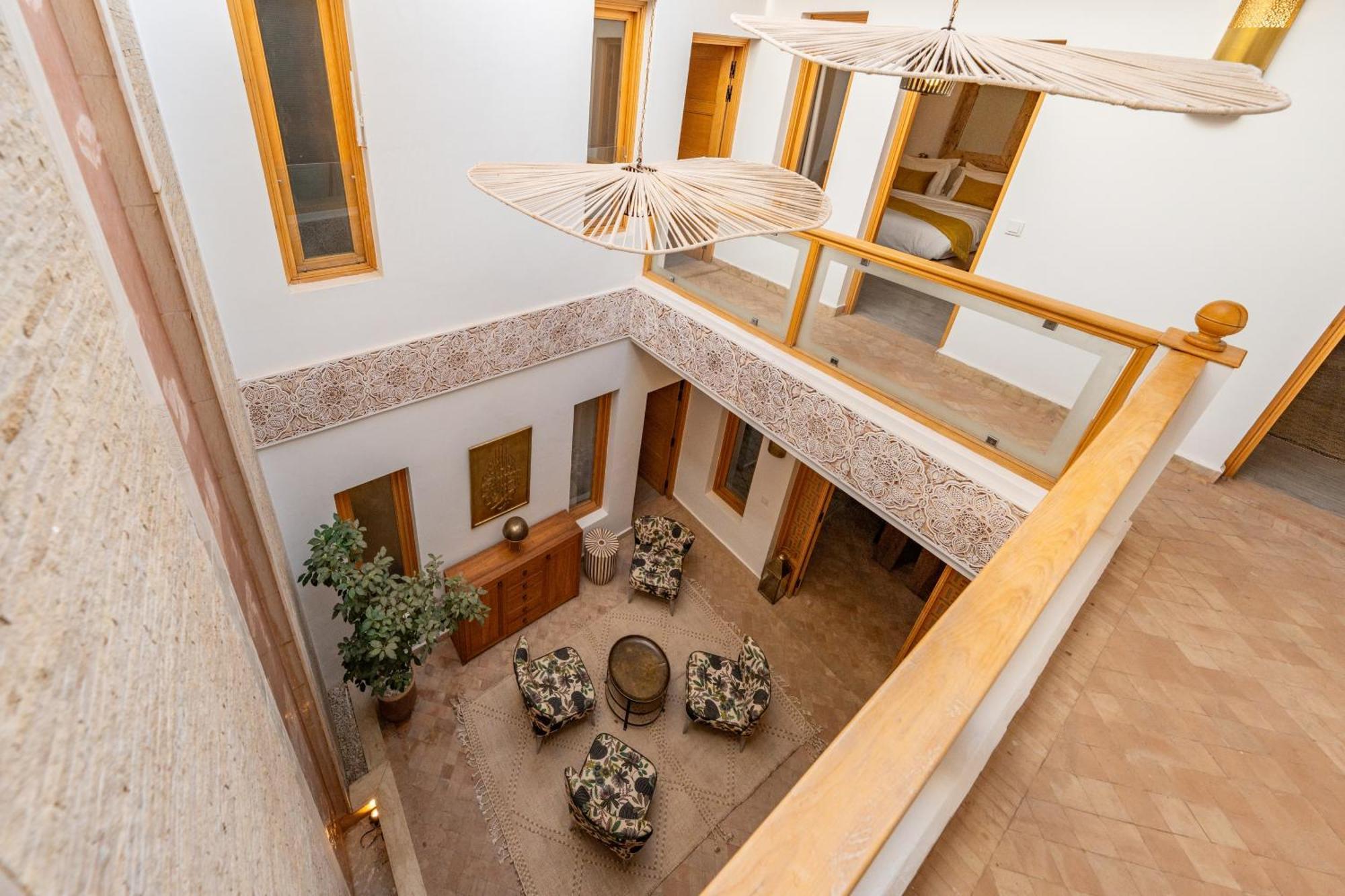 Swan-exclusif - Piscine Chauffee - Petit Dejeuner Holiday home *
